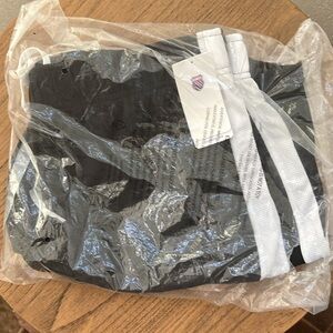K-Swiss Shorts sz XL NWT